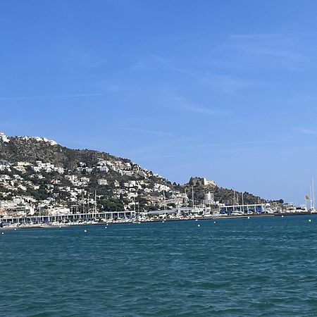 Апартаменты Castell Joncar,30 M De La Playa, 1Era Linea De Mar, Vista Al Mar Росас Экстерьер фото